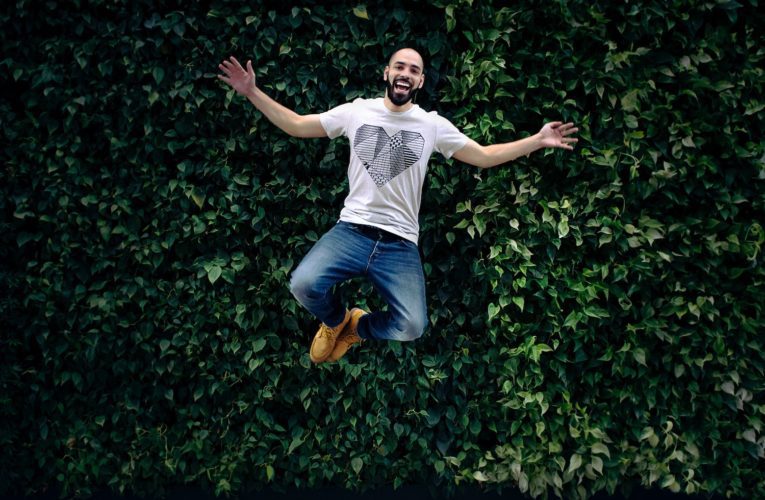 Can Happiness be Learned: the Role of Technology in Cultivating Happiness in Des Moines